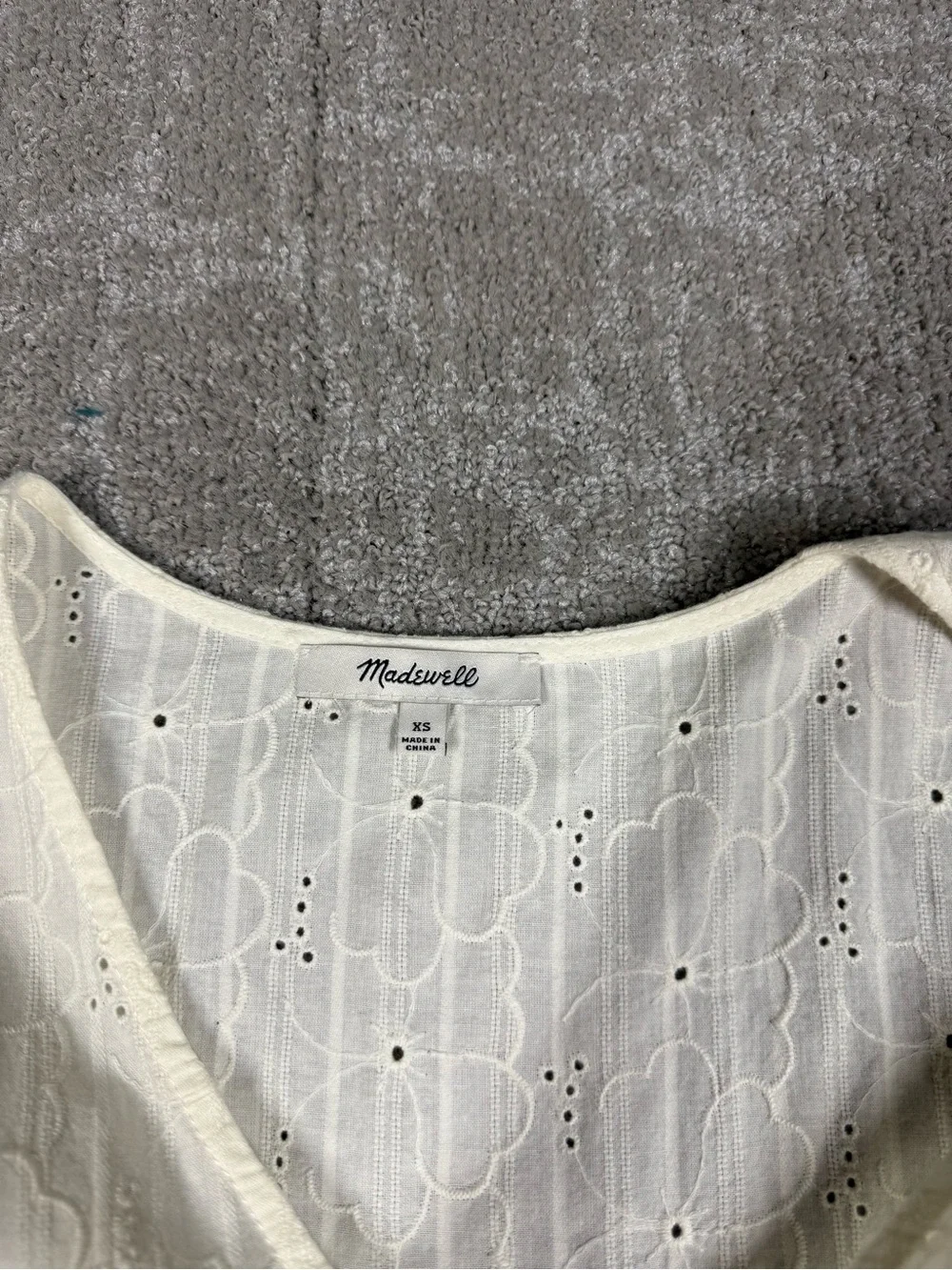 Madewell Embroidered Ivory Off White Eyelet Puff Sleeve Peplum Wrap Top Size XS